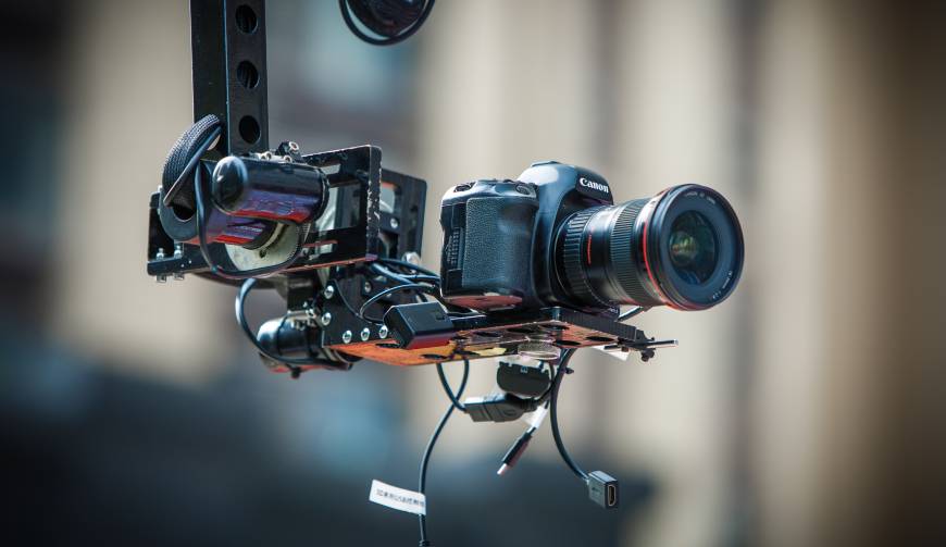 科技赋能生活：钟山县产品视频拍摄开启智能新时代